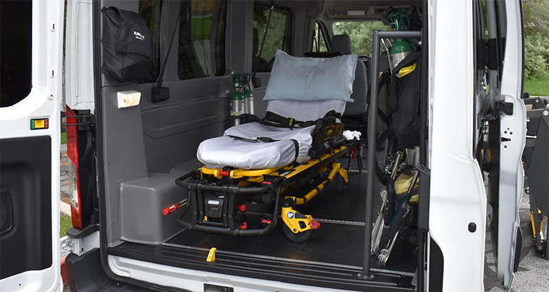 Hospital-to-home long-distance medical transportation